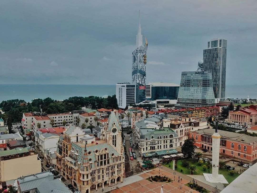 Apartment Twin Towers David Batumi Eksteriør billede