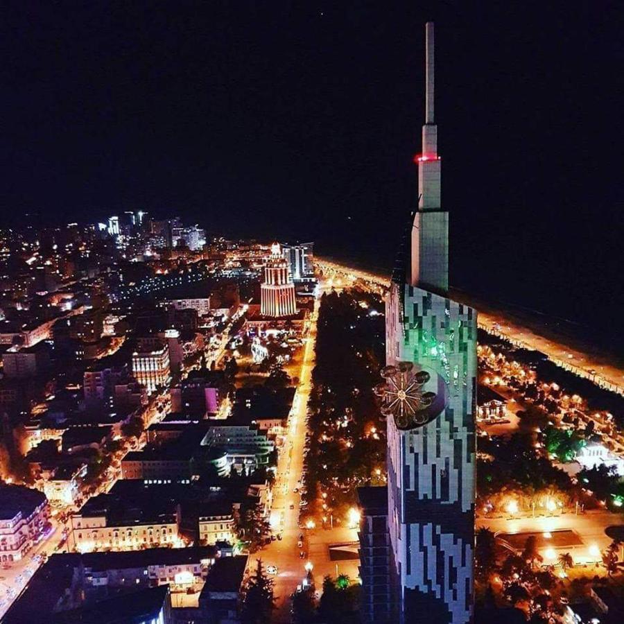 Apartment Twin Towers David Batumi Eksteriør billede