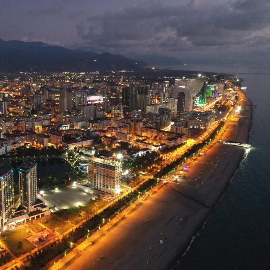 Apartment Twin Towers David Batumi Eksteriør billede